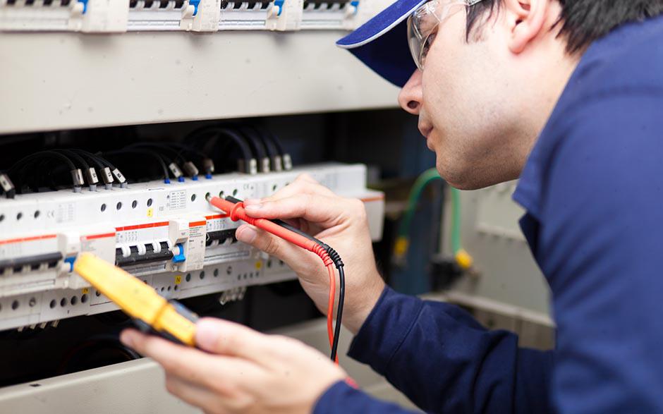 électricien en bâtiment Louvres
